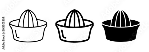 Tableau sur toile Citrus Juicer Icons, Manual Lemon Squeezer Vector Graphics, Kitchen Tool Set for