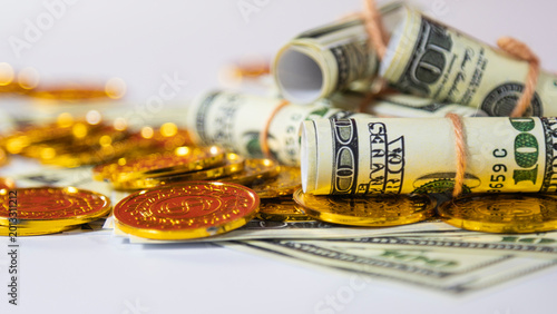 Photography Shopping, investment, income and expenditure balance, and expenditure protection