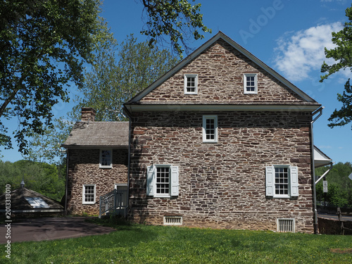 Foto The houses/buildings at Washington Crossing's park near the Delaware River in Pennsylvania