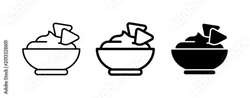 Foto Guacamole and Nacho Chips Icons: Mexican Food, Appetizer, Dip Vector Set