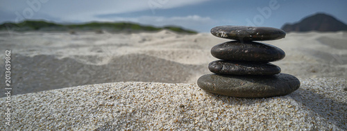 Bild auf Leinwand Zen rocks beach banner