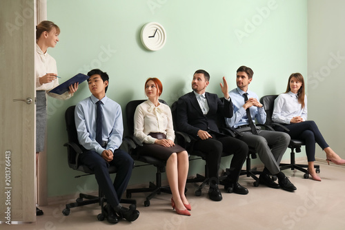 Fotografía Human resources manager with applicants in room
