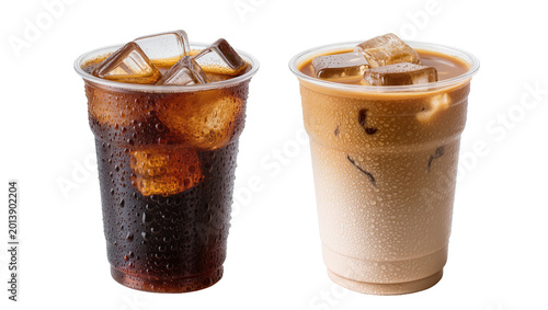 Foto Isolated refreshing iced coffee and soft drink in plastic cups, ice and water dr