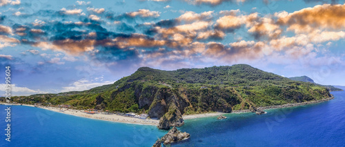 Φωτογραφία Panoramic aerial view of Tonnara Beach in Calabria with Scoglio Ulivo, Italy