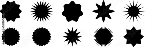 Hand drawn set of zigzag edge circle icon. Vector illustration.