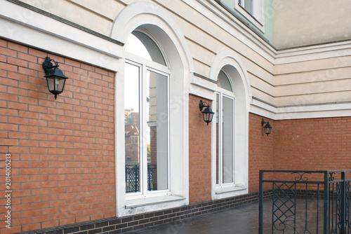 Foto plastic windows of modern city building