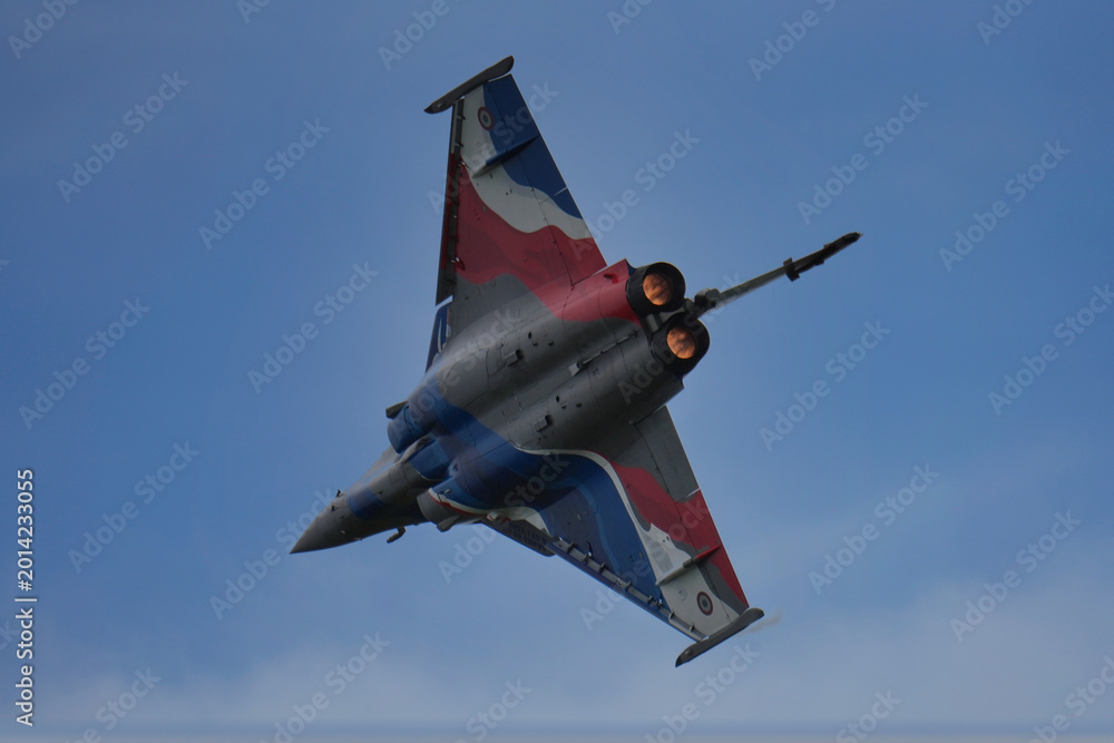 Naklejka premium Rafale Solo Display 2026 en descente