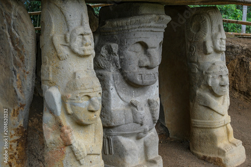 Tableau sur toile San Agustin, Colombia - February 20, 2026: Pre-Columbian remains in the San Agustin Archaeological Park in San Agustin, Colombia