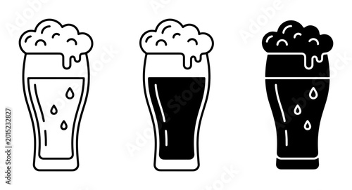 Tableau sur toile Beer Glass Icons, Frothy Beverage Vector Set, Refreshing Drink Illustrations