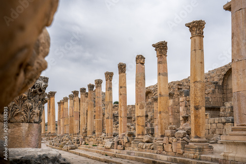 Foto Blick auf die Säulenstraße Cardo Maximus im antiken Gerasa, heute Jerash, eine r
