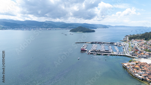 Foto Combarro marina and town on ría de pontevedra, galicia