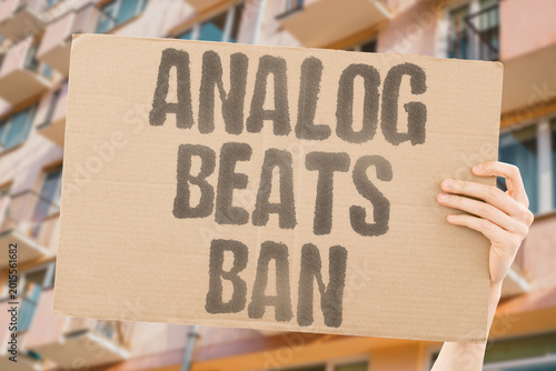 Фотография "Analog Beats Ban" Synthetic drug analogs are chemically modified to circumvent existing bans