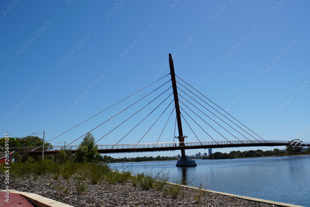 Fototapeta premium Boorloo Bridge in Perth City - Capital of Western Australia