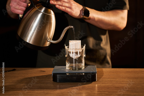 Fotografie Single-serve coffee drip bag process