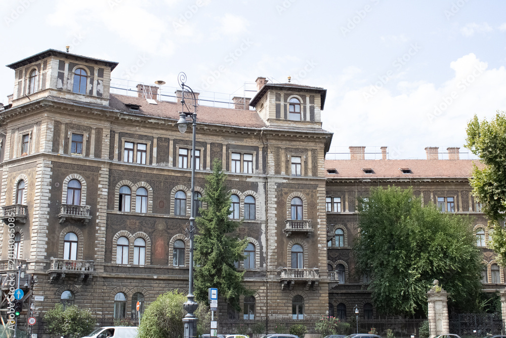 Obraz premium Budapest, Hungary, typical Hungarian building in the historic center of the Hungarian capital