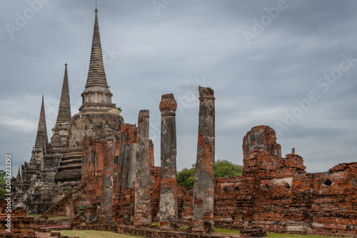 Photos View of Wat Phra Si Samphet, a temple in the city of Ayuthaya, Thailand