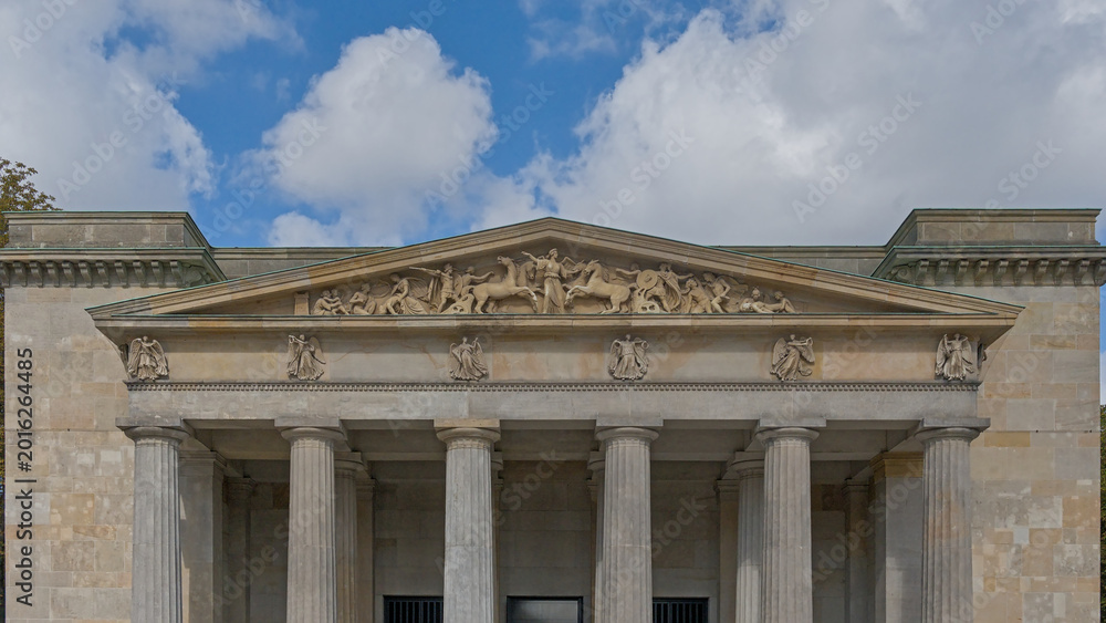 Fototapeta premium detail of the neo-classical Neue Wache War remembrance building, berlin, germany 