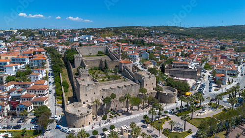Tableau sur toile Aerial View of Historic Cesme Castle and Coastal Town at the Aegean Sea Izmir Tu