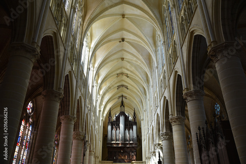 Bild auf Leinwand Nef gothique de la cathédrale Saint-Etienne à Châlons-en-Champagne