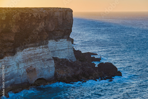 Photos Cliff Overlooking the Great Australian Bight Marine Park in Nullarbor