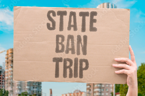 Canvastavla "State Ban Trip" State-level abortion bans force patients to travel long distances for care