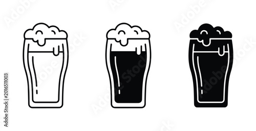 Bild auf Leinwand Beer Glass Icons Set, Pint Glass Vector Graphics, Foamy Beverage Illustrations