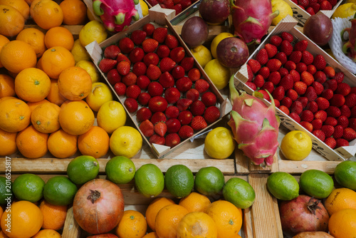 Fotografía Fruit stand in market