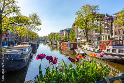 Traditional Dutch architecture and canals in Jordaan district, Amsterdam, Netherlands
