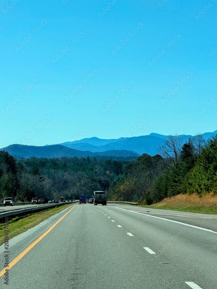 Fototapeta premium Smokey Mountain Highway