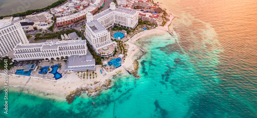 Billede på lærred Aerial panoramic view of Cancun beach and city hotel zone in Mexico