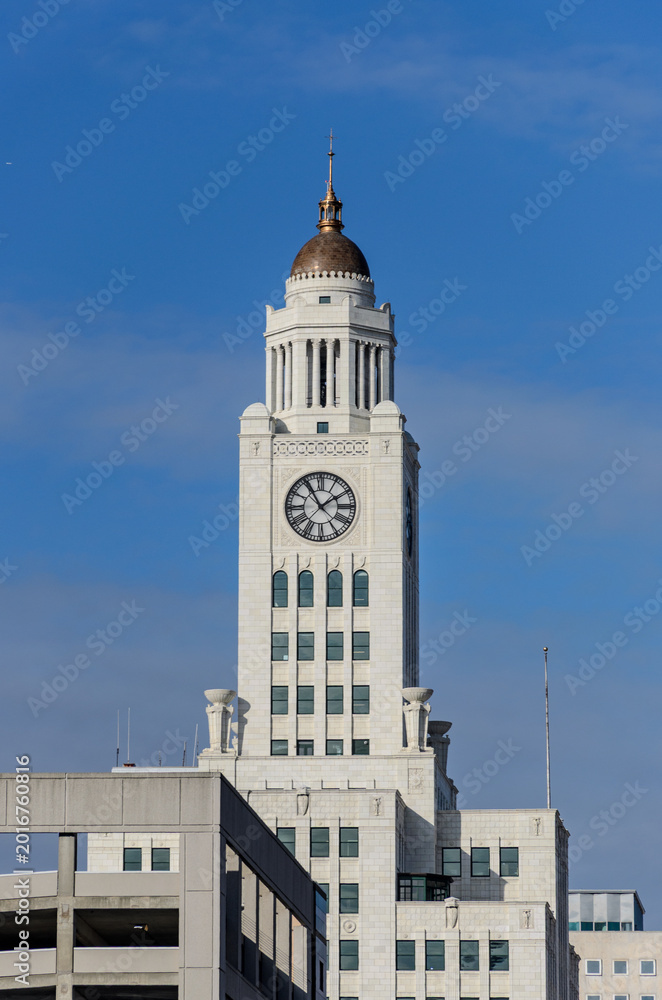 Fototapeta premium Historical building in Philadelphia Center City