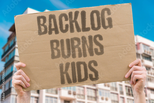 Schilderij op canvas "Backlog Burns Kids" Court scheduling failures expose vulnerable children to extended periods of risk