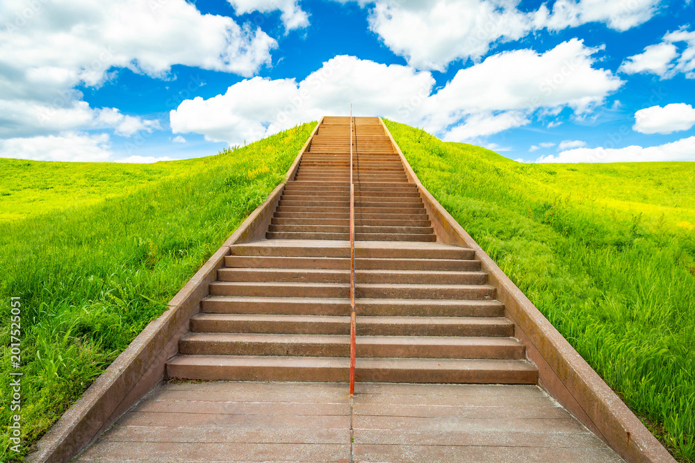 Obraz premium Steps Leading to Monks Mound at Cahokia Mounds State Historic Site Illinois