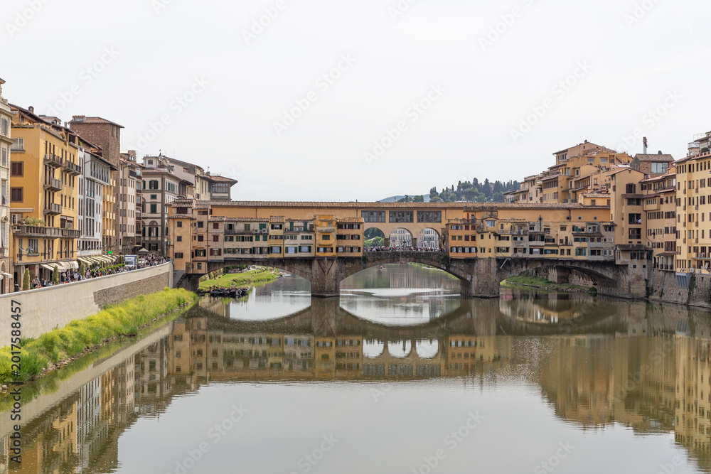 Fototapeta premium Ponte Vecchio in Florenz, Toskana, Italien