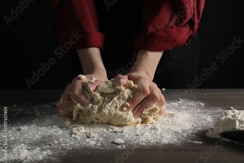 Tableau sur toile Making bread
