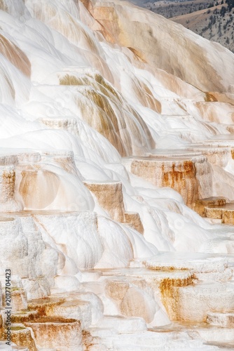 Sinter terraces with calcareous tuff deposits, hot springs, colorful mineral deposits, Palette Springs, Lower Terraces, Mammoth Hot Springs, Yellowstone National Park, Wyoming, USA