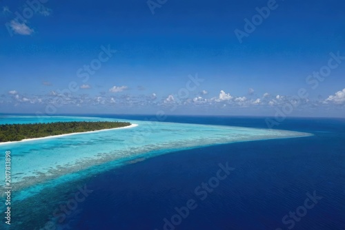 Maldives, blue ocean, heat, free space for text