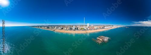 Fotografía Brighton Beach and Pier Sunny Drone View, UK