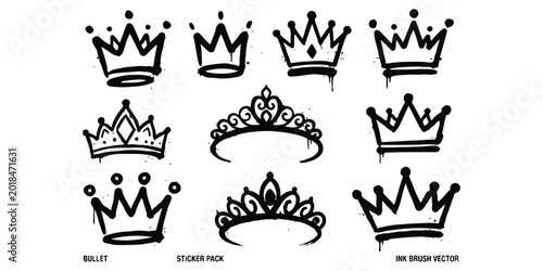 Cuadro en lienzo Set of hand drawn ink brush crown doodles and tiara sketches for royal design el