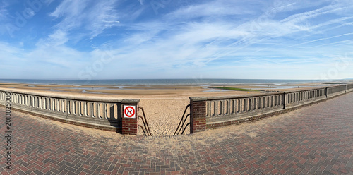 Fotografie Plage de Cabourg, interdiction aux chiens