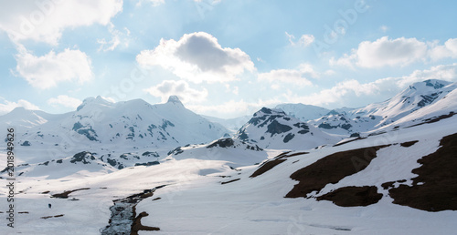 Tableau sur toile Ruta con raquetas de nieve en Portalet, Formigal, Pirineos de Aragón