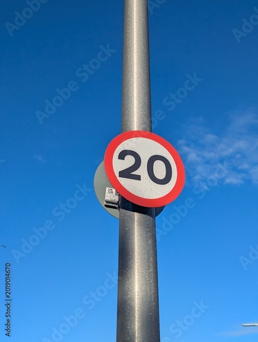 20 mph speed sign