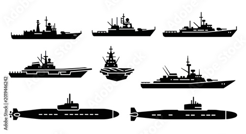 Foto Naval Fleet Silhouettes: Warships, Aircraft Carrier, Submarines, Frigate, Destro