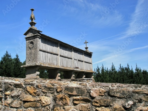 Foto camino, camino de santiago, camino francés, gelber pfeil, hiking, jakobsmuschel,