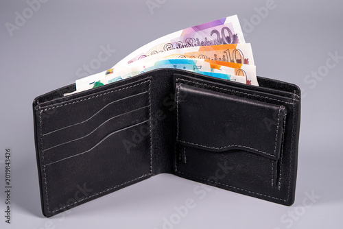 Canvastavla Wallet with British pound notes inside showing different denominations