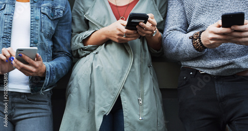 Fotografía Business people, hands and line with phone for job search, career opportunity or network