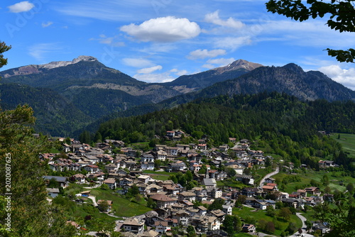 Foto Schöne Landschaft bei Truden in Südtirol