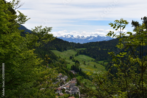 Schöne Landschaft bei Truden in Südtirol 