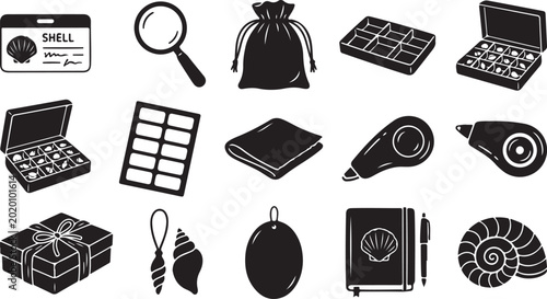 Tableau sur toile Set of black and white featuring a shell identification card, magnifying glass,