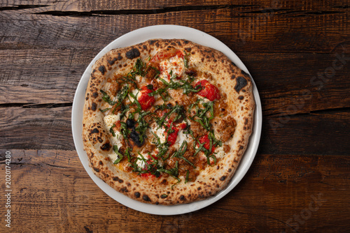 Artisan Pizza – Overhead
